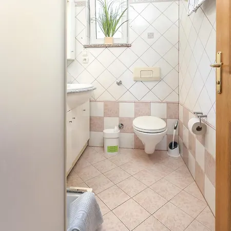 Alma Apartmán *