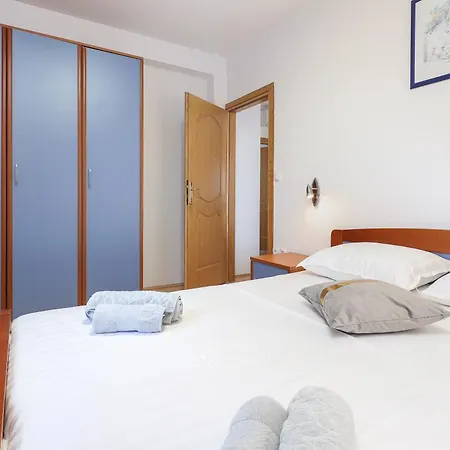 Alma Apartment *